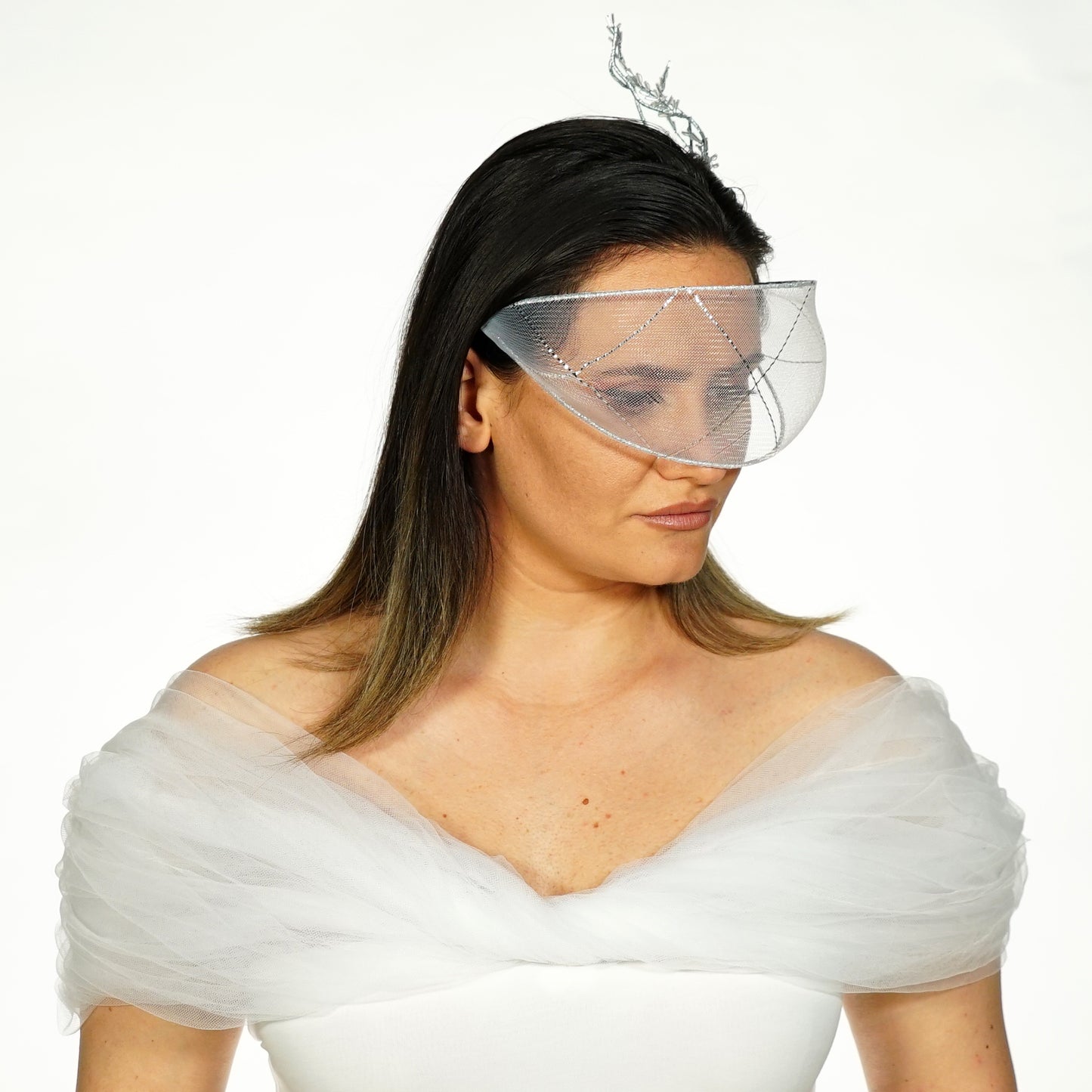 Crinoline visor